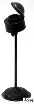 A close-up of a pole
Description automatically generated with low confidence